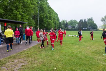 Bild 23 - wCJ SV Steinhorst/Labenz - VfL Oldesloe : Ergebnis: 18:0